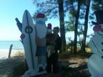 id:1140 : 2011-12-13/thumbs/santa_in_shorts_on_the_florida_beadh.jpg